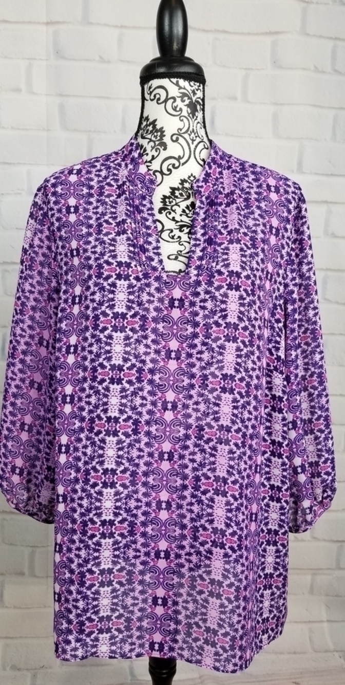 Coldwater Creek size 22 popover top semi sheer